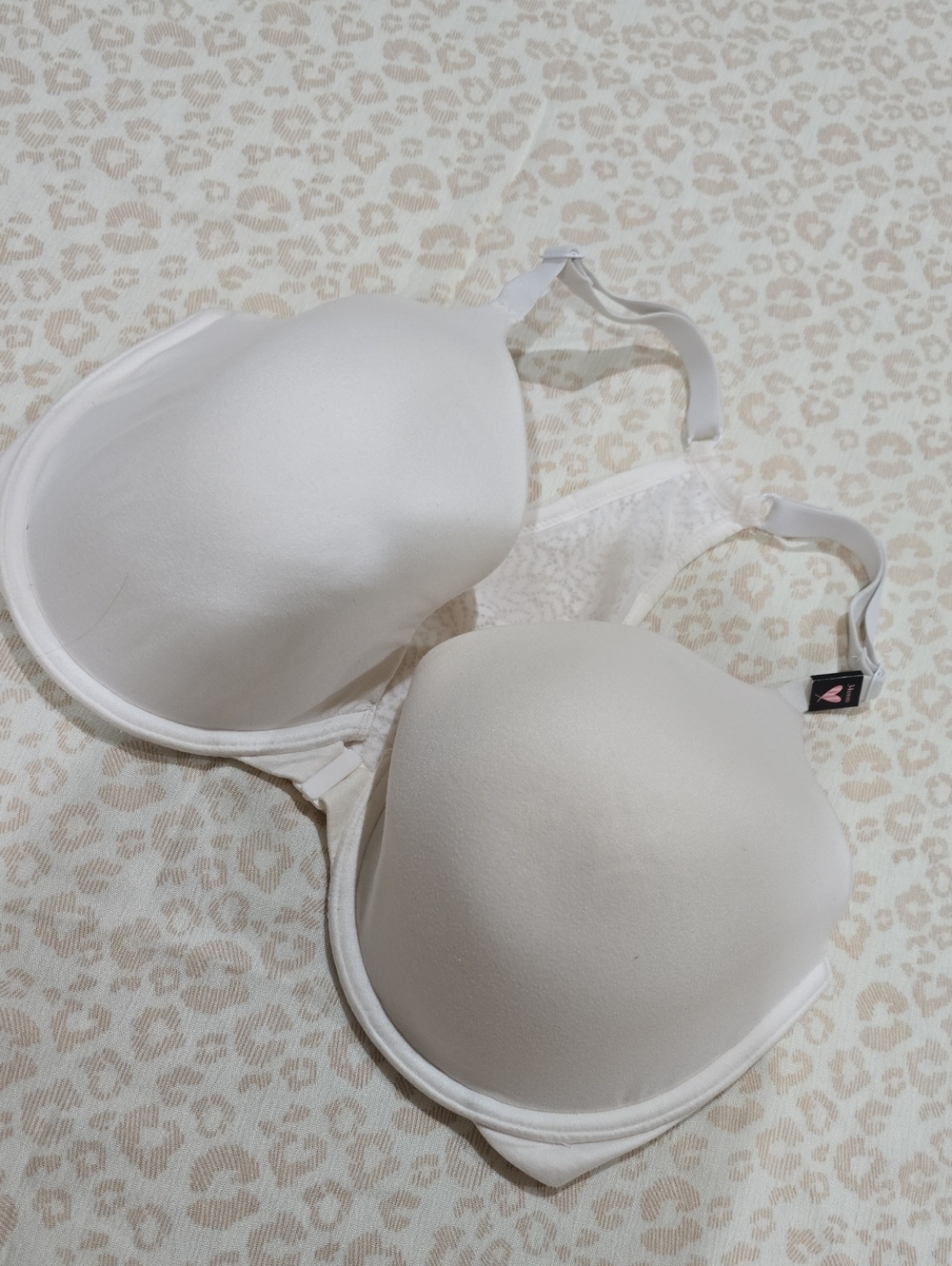 NWOT- Body By Victoria Bra
